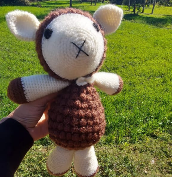 little crochet lamb