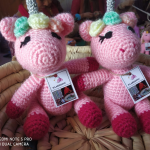 Poppy the Unicorn buddies
