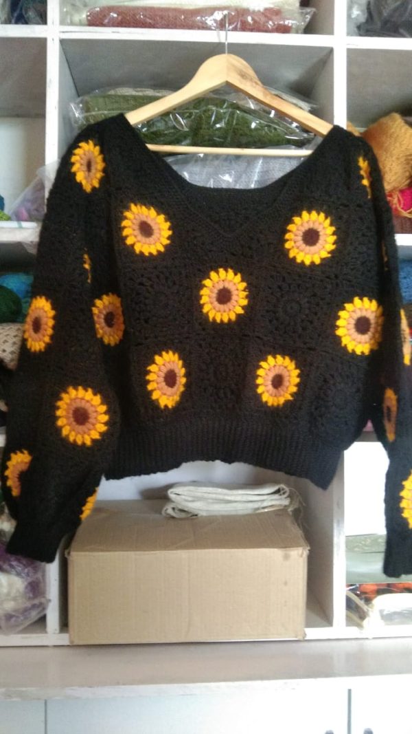 sunflower motif pullover