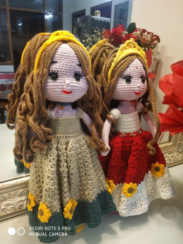 TWIN PRINCESS DOLLS
